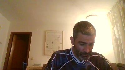 hotreds — Cam4 stream photo (Mar 2026)