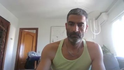 hotreds — Cam4 stream photo (Mar 2026)