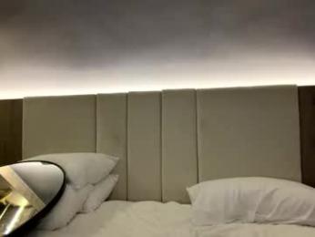 karinaaaxx — 在 chaturbate 直播的网络摄像头模特