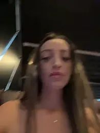 BelleLouiseVp — Stripchat stream photo (Apr 2026)