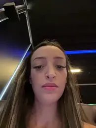 BelleLouiseVp — Stripchat stream photo (Apr 2026)