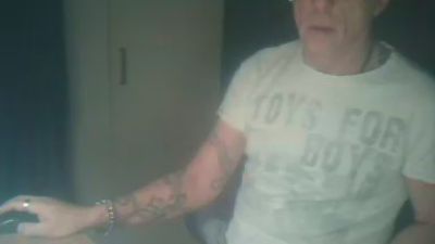 charlye65 — 在 cam4 直播的网络摄像头模特