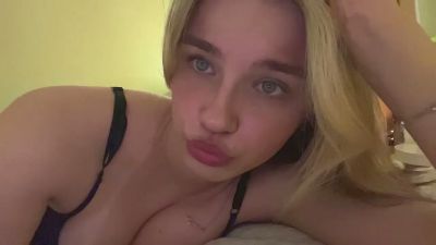 LindseyWatah — Cam4 stream photo (Apr 2026)