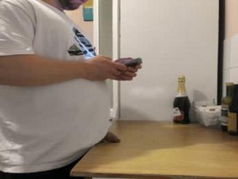 doriancretu95 — 在 chaturbate 直播的网络摄像头模特