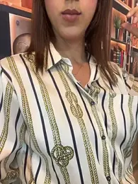 LauraConti — 在 stripchat 直播的网络摄像头模特