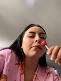 Kattycollinss1 — Stripchat stream photo (Nov 2023)