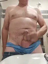 massive_cum — Stripchat stream photo (Aug 2026)