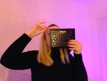 switchykitty — Chaturbate stream photo (Mar 2026)