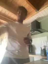 axel_black03 — 在 stripchat 直播的网络摄像头模特