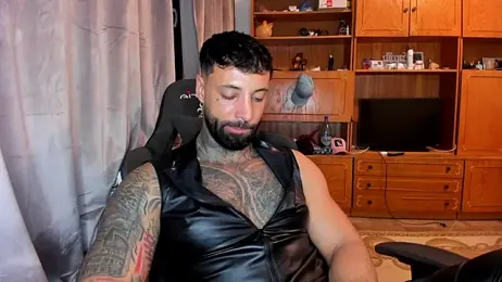 MasculineGuy99 — 在 stripchat 直播的网络摄像头模特