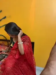 RedQQueen — 在 stripchat 直播的网络摄像头模特