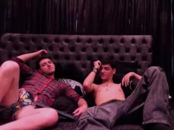 web_gammer_ — 在 chaturbate 直播的网络摄像头模特