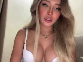 yourlovingpearlita1000 — Chaturbate stream photo (Mar 2026)