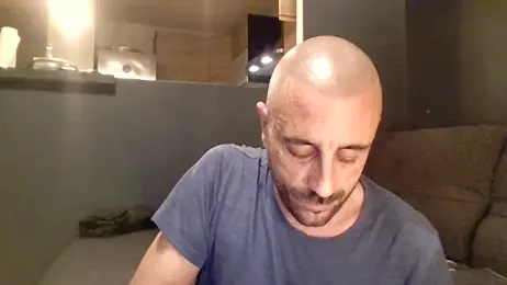 Thalia_Drake06 — Stripchat stream photo (Oct 2025)