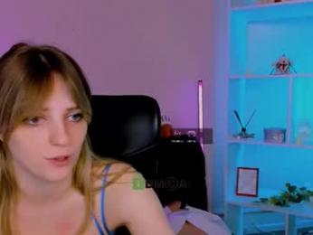 gloria_bubble — Chaturbate stream photo (Nov 2025)