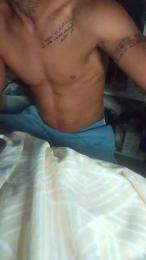 El_bolo_camian — 在 cam4 直播的网络摄像头模特