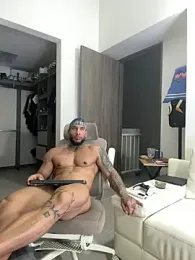 Andrew_Johnnson — 在 stripchat 直播的网络摄像头模特