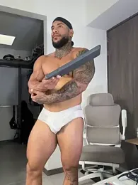 Andrew_Johnnson — 在 stripchat 直播的网络摄像头模特