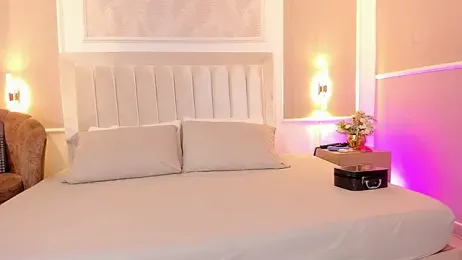 madison_fox1 — 在 stripchat 直播的网络摄像头模特