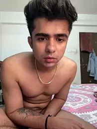 Yashhhh_69 — Stripchat stream photo (Aug 2026)