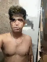 Yashhhh_69 — 在 stripchat 直播的网络摄像头模特