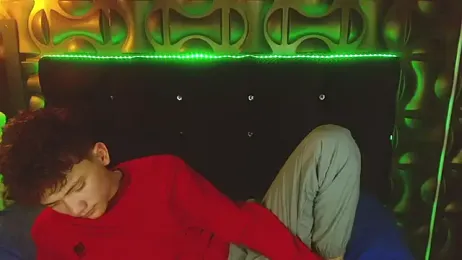 cruz_dante — Stripchat stream photo (Apr 2026)