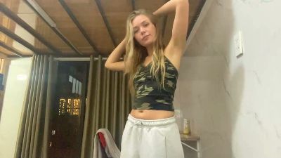ChristaTolomeo — Cam4 stream photo (Jun 2026)