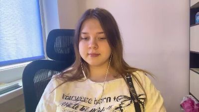 LudivinaEnz — Cam4 stream photo (Mar 2026)