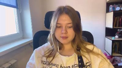 LudivinaEnz — Cam4 stream photo (Mar 2026)