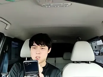 whitebriefboy — Stripchat stream photo (Jun 2026)