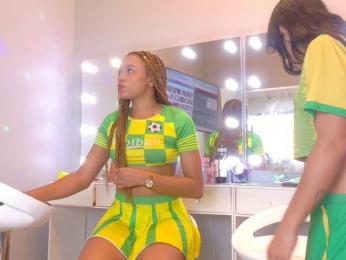 FarianaJulie — Bongacams stream photo (Mar 2026)