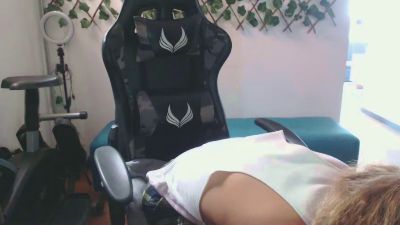 Jeiana4u — 在 cam4 直播的网络摄像头模特