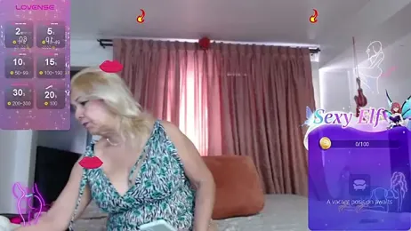 linapalacios — Stripchat stream photo (May 2026)