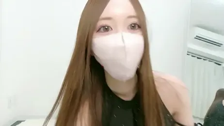 salachan_v — 在 stripchat 直播的网络摄像头模特