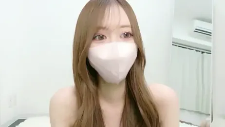 salachan_v — 在 stripchat 直播的网络摄像头模特