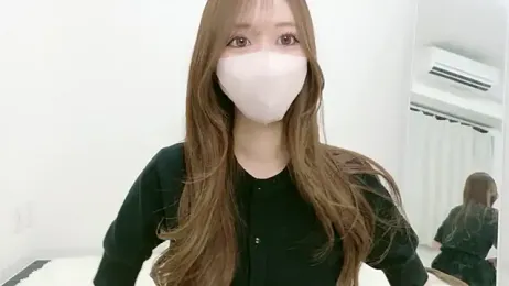 salachan_v — 在 stripchat 直播的网络摄像头模特