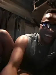 Bull_Gee — Stripchat stream photo (Nov 2025)