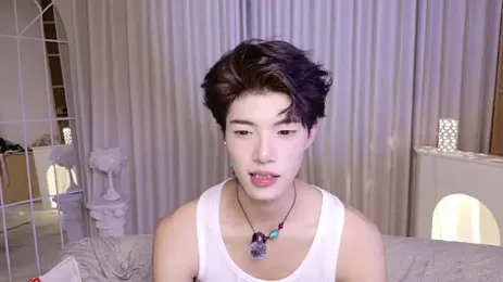 RenZeng — Stripchat stream photo (Sep 2026)