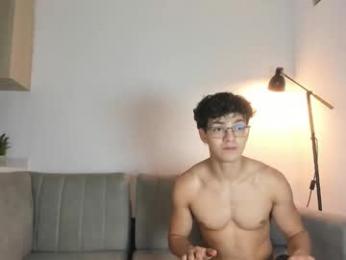 kens_boys — 在 chaturbate 直播的网络摄像头模特