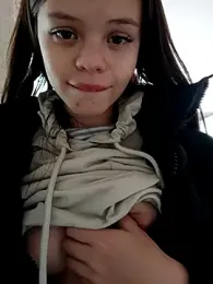 Violeta_12- — Stripchat stream photo (Mar 2025)