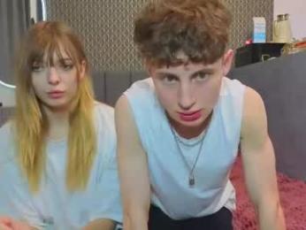 sluttsavage — 在 chaturbate 直播的网络摄像头模特