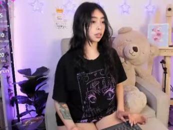 ji_hyun — 在 chaturbate 直播的网络摄像头模特