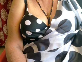 TABOOBREAKERS — 在 bongacams 直播的网络摄像头模特