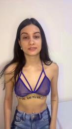 DevineSimone — 在 cam4 直播的网络摄像头模特