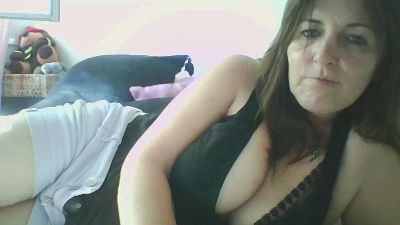 Desiree1951 — 在 cam4 直播的网络摄像头模特