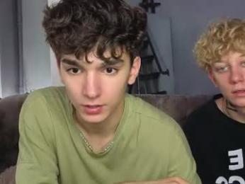 em_chipsi — Chaturbate stream photo (Jul 2026)
