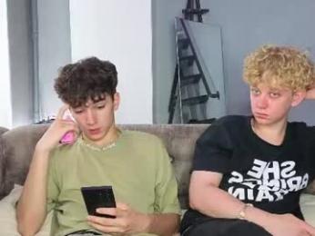 em_chipsi — Chaturbate profile photo
