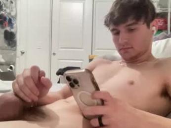 ryan287747 — 在 chaturbate 直播的网络摄像头模特