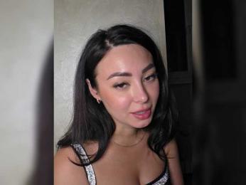Brunetkaaaa — 在 bongacams 直播的网络摄像头模特