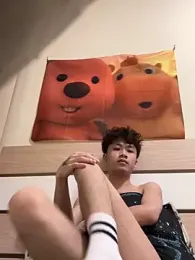 sexyboy-3525 — 在 stripchat 直播的网络摄像头模特